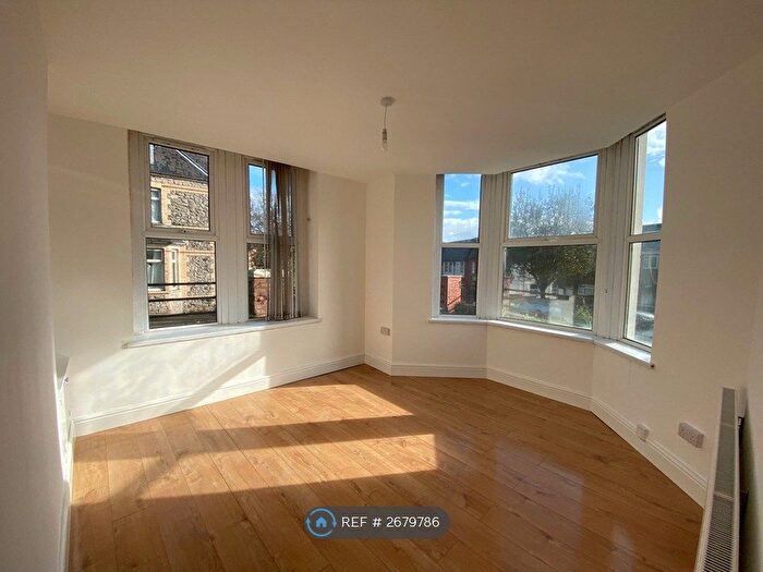 2 Bedroom Flat To Rent In Courtenay Road, Barry, CF63