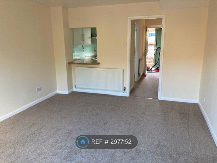 2 Bedroom End Terrace House To Rent In Rosina Walk, Banbury, OX16