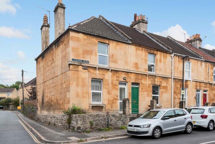 4 Bedroom End Of Terrace House To Rent In Landseer Road, Bath, BA2
