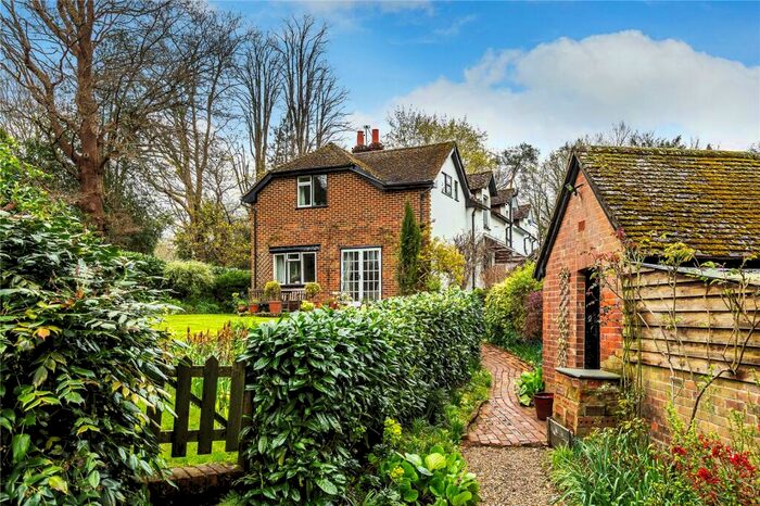4 Bedroom Semi-Detached House For Sale In Weare Street, Ockley, Dorking, Surrey, RH5