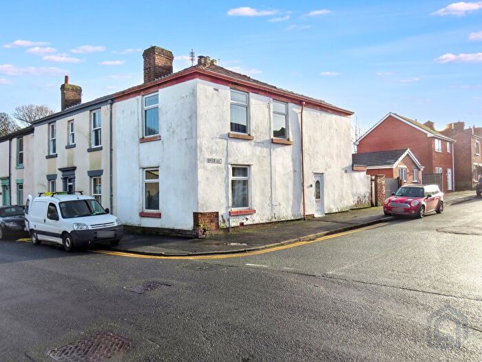 2 Bedroom End Of Terrace House For Sale In , Dyer Street, Preston, PR4