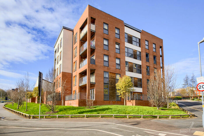2 Bedroom Apartment To Rent In Madison Walk, Park Central, Birmingham City Centre, B15