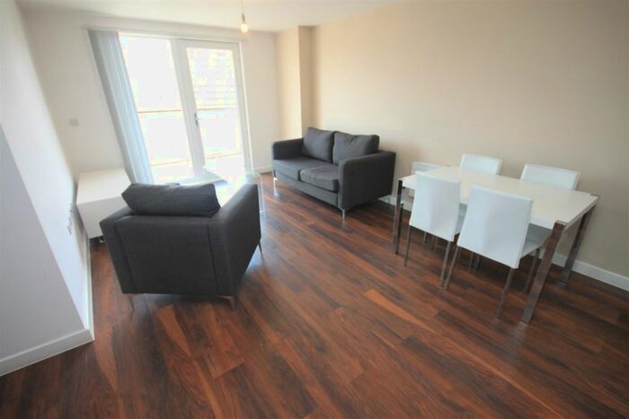 2 Bedroom Flat To Rent In Derwent Street, Salford, M5