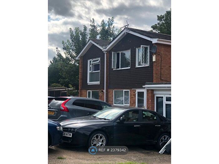 8 Bedroom Detached House To Rent In Luton, Luton, LU2