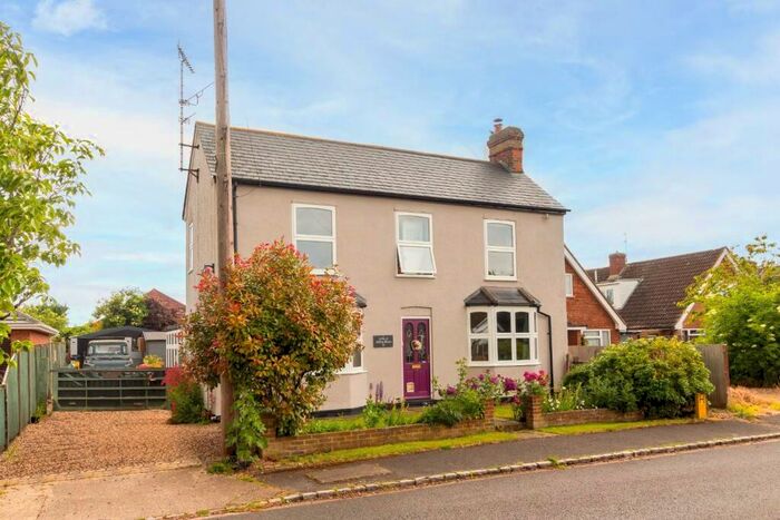 5 Bedroom Detached House For Sale In Albion Road, Pitstone, LU7