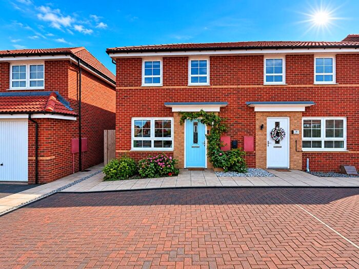 3 Bedroom Semi-Detached House For Sale In Octavia Drive, Hartlepool, TS26