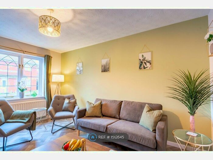 2 Bedroom Detached House To Rent In Goldcrest Road, Nottingham, NG6