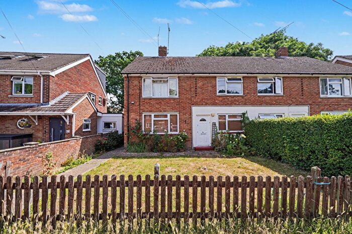 1 Bedroom Flat For Sale In Longs Way, Wokingham, RG40