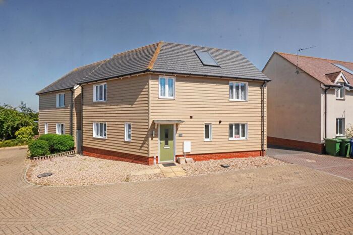 4 Bedroom Detached House For Sale In Redwing Avenue, Iwade, Sittingbourne, Kent, ME9