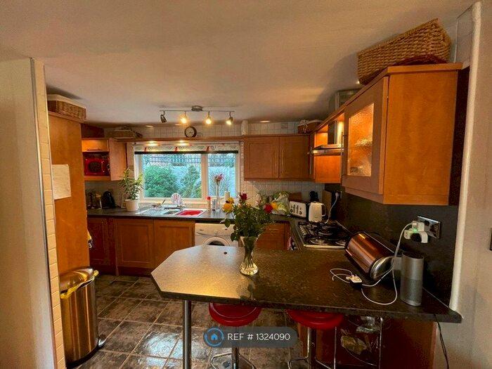 2 Bedroom Flat To Rent In Runnells Lane, Liverpool L23