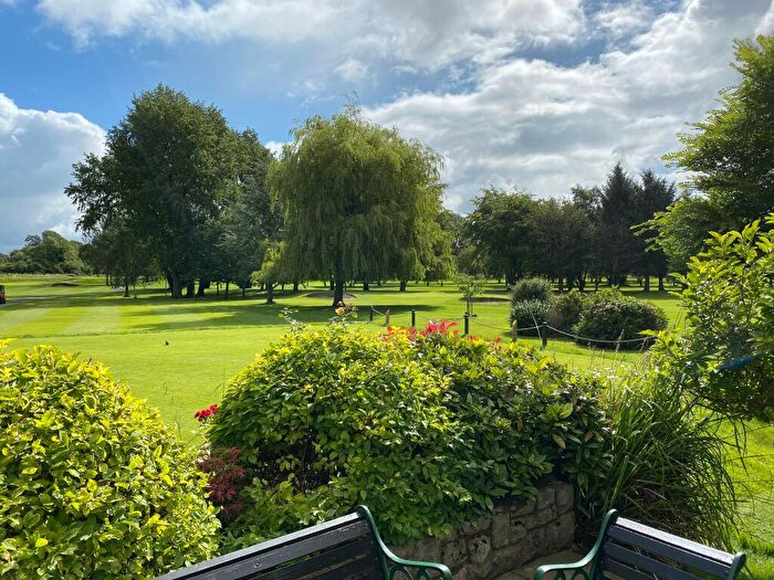 3 Bedroom Apartment To Rent In Clubhouse Flat, Ford Lane, Manchester, M22