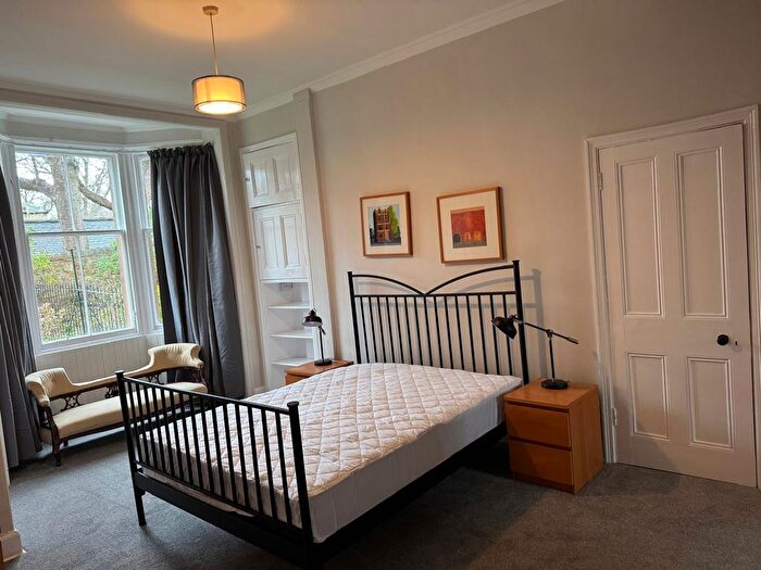 1 Bedroom Flat To Rent In Springvalley Terrace, Edinburgh, EH10