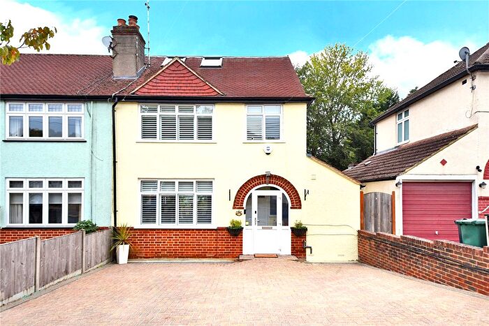 4 Bedroom Semi Detached House For Sale In Manor Way, Banstead, Surrey, SM7