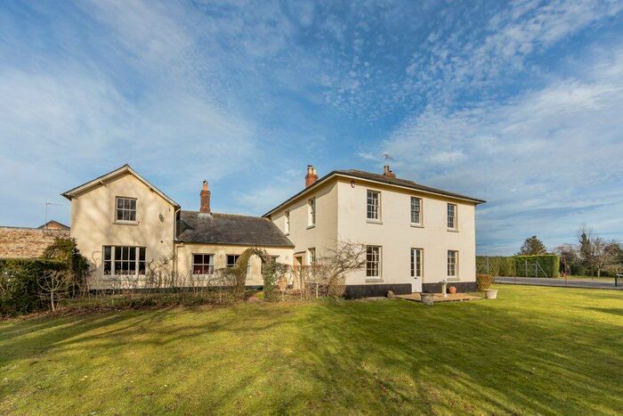 5 Bedroom Detached House For Sale In High Road, Broad Chalke, Salisbury, Wiltshire, SP5