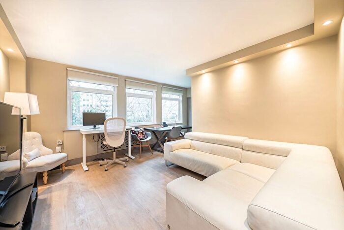 Studio To Rent In Elm Park Gardens, London, SW10