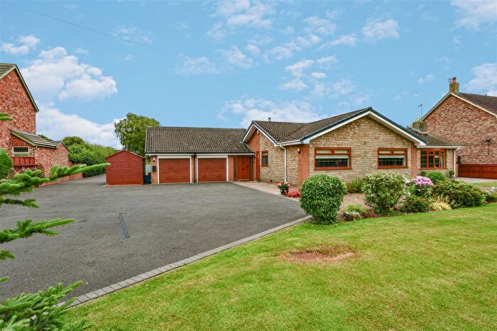 4 Bedroom Detached Bungalow For Sale In Carlton Road, Carlton Miniott, Thirsk, YO7