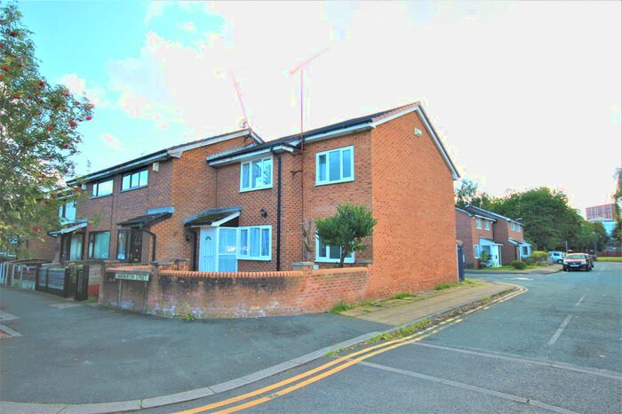 4 Bedroom End Of Terrace House To Rent In Warburton Street, Salford, Greater Manchester, M5