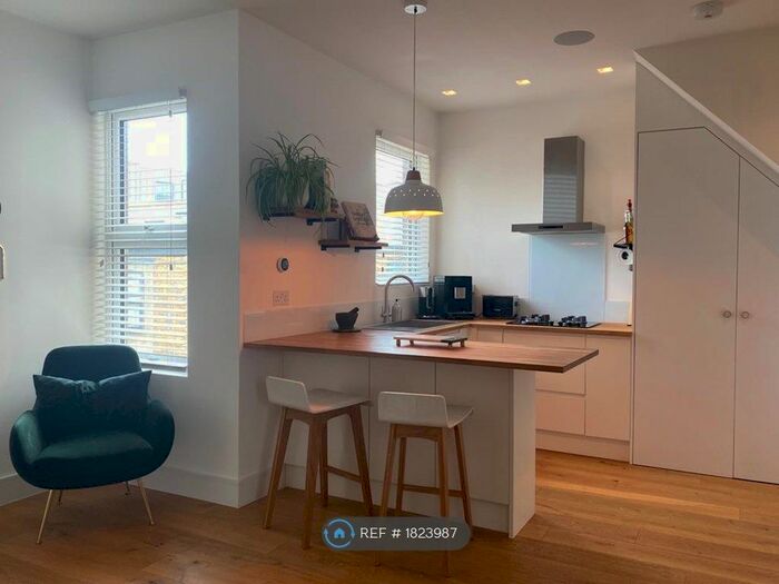 1 Bedroom Flat To Rent In Cromwell Rd, London, SW19