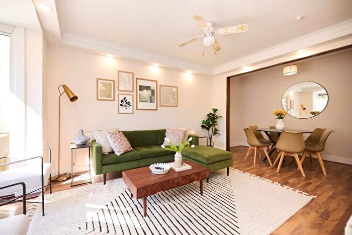 4 Bedroom House To Rent In Randall Avenue, London, NW2