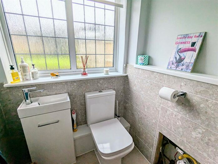 3 Bedroom Semi-Detached House For Sale In White Post Cottage, Belper Road, Stanley Common, Ilkeston, DE7