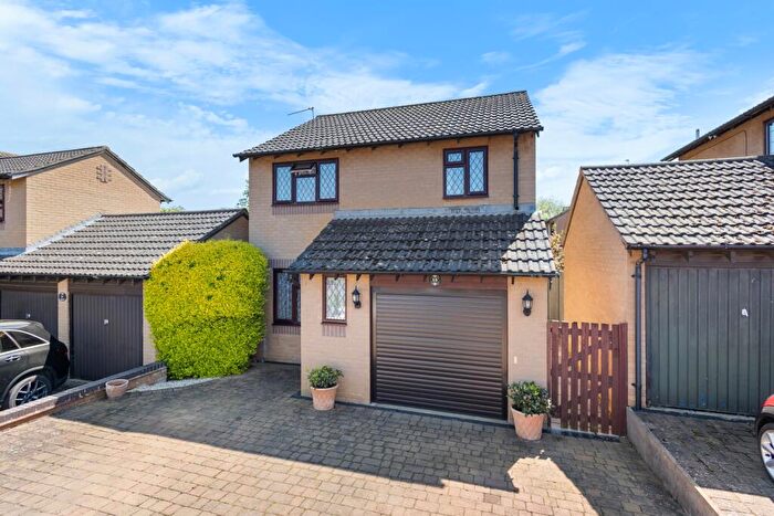 3 Bedroom Detached House For Sale In The Meer, Fleckney, Leicester, LE8