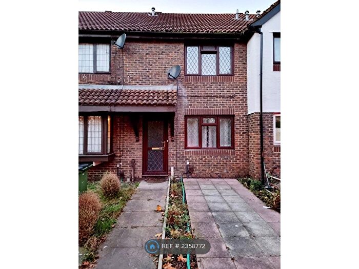 2 Bedroom Terraced House To Rent In Goldfinch Road, London, SE28