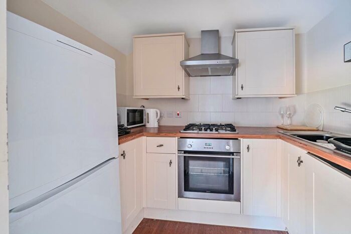 2 Bedroom Apartment To Rent In High Street, Waddesdon, HP18