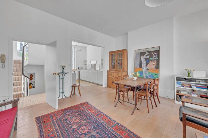 2 Bedroom Flat To Rent In Fitzroy Road, Primrose Hill, NW1