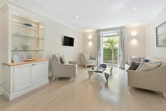 1 Bedroom Flat To Rent In Belgravia Mansions, Holbein Place, SW1W