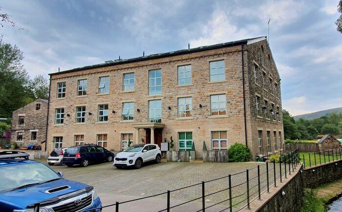 2 Bedroom Flat To Rent In Slackcote Lane, Delph, Saddleworth, OL3