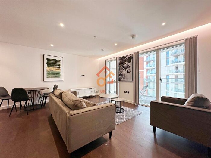 2 Bedroom Flat To Rent In Denver Building, Malthouse Road, London, SW11
