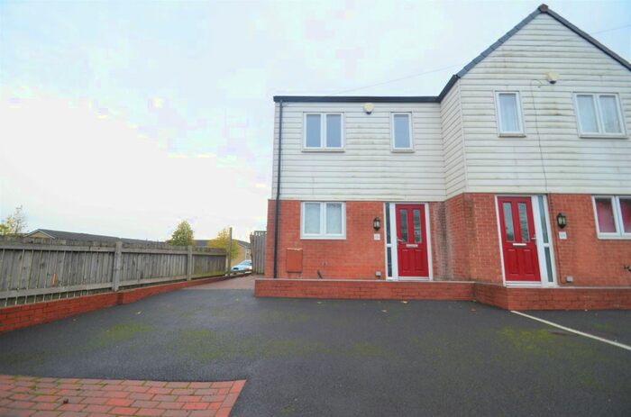 3 Bedroom Semi-Detached House To Rent In Windmill Balk Lane, Woodlands, Doncaster, DN6