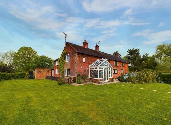 3 Bedroom Cottage For Sale In Lymers Lane, Fradswell, ST18