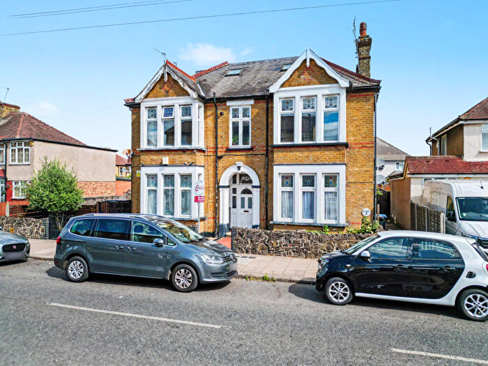 2 Bedroom Flat For Sale In Carterhatch Road, Enfield, EN3