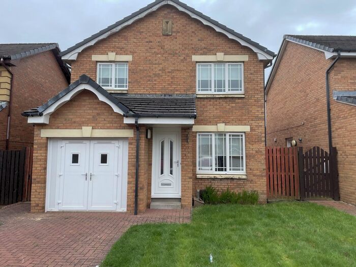 3 Bedroom Detached House To Rent In Maplewood, Wishaw, ML2