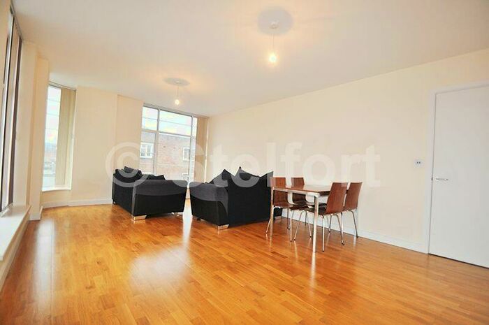 2 Bedroom Apartment To Rent In Axminster Road, London, N7