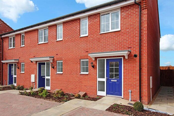 2 Bedroom End Of Terrace House To Rent In Taunton Road, Bourne, PE10