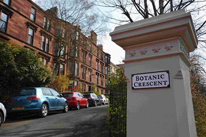 2 Bedroom Flat To Rent In Botanic Crescent, West End, Glasgow, G20