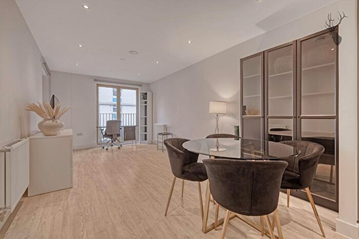 1 Bedroom Flat To Rent In Bromley High Street, London, E3