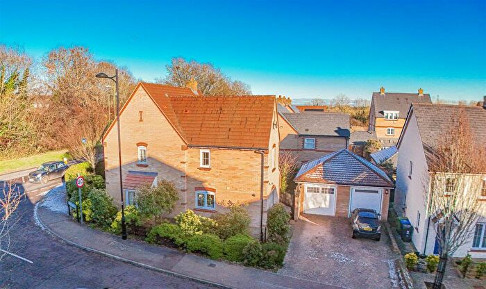 4 Bedroom Detached House For Sale In Brockswood Drive, Hemel Hempstead, HP2