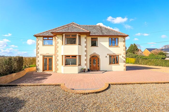 4 Bedroom Detached House For Sale In Cowbridge Road, Talygarn, Rhondda Cynon Taff, CF72
