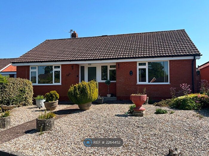 3 Bedroom Bungalow To Rent In Chestnut Close, Wellington, TA21