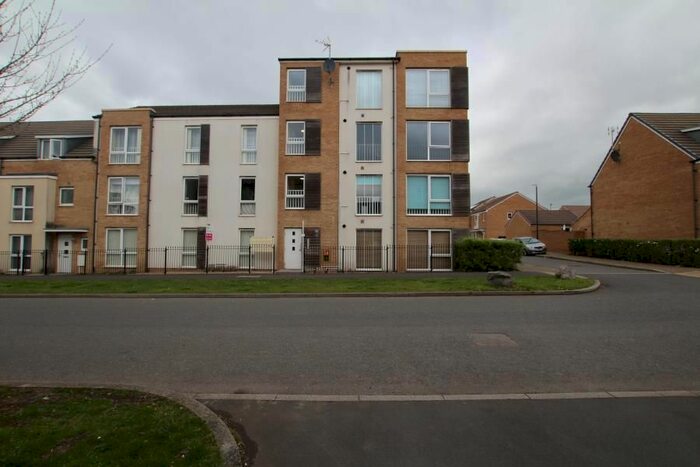 2 Bedroom Flat To Rent In Eighteen Acre Drive, Patchway, Bristol, BS34