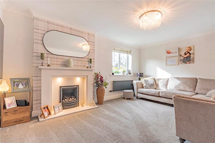 4 Bedroom Detached House For Sale In Tangmere Avenue, Hopwood, Rochdale, OL10