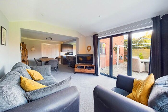 4 Bedroom Detached House For Sale In Church Meadow, Alpington, Norwich, NR14