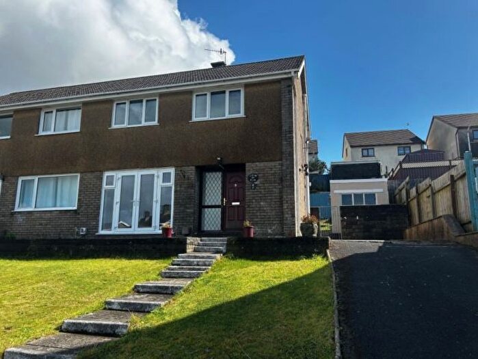 3 Bedroom Semi-Detached House To Rent In Brynsiriol, Llanelli, SA14