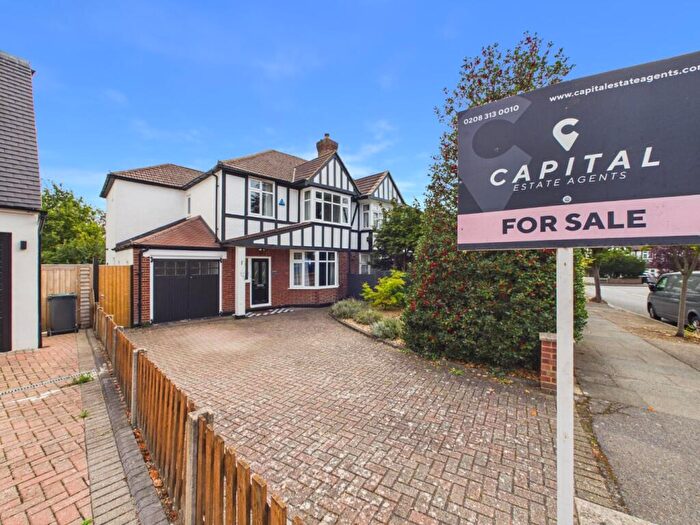 4 Bedroom Semi Detached House For Sale In South View, BR1