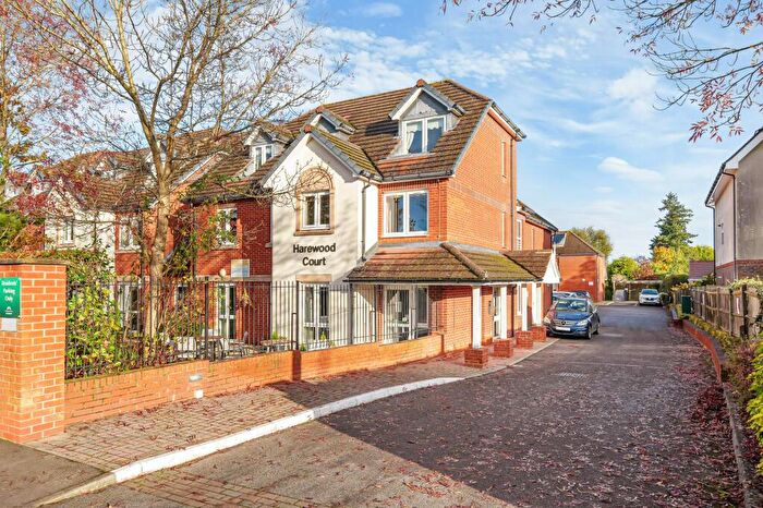 1 Bedroom Flat For Sale In Limpsfield Road, Warlingham, CR6