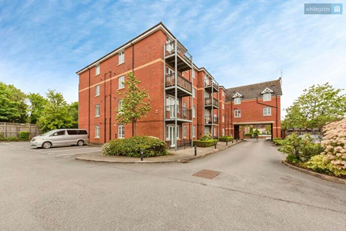 2 Bedroom Apartment For Sale In Pillory Street, Nantwich, Cheshire, CW5