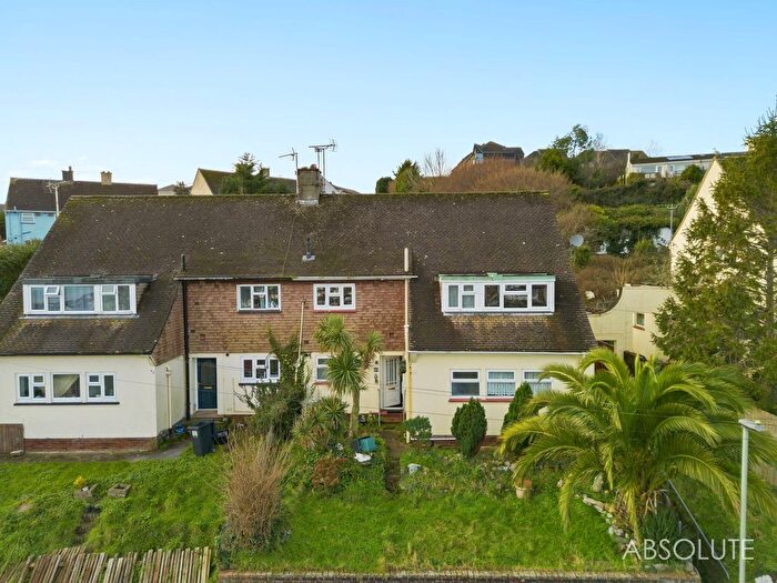 2 Bedroom Flat For Sale In Cartwright Crescent, Teignmouth, TQ14